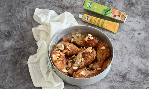 Pollo alle Mandorle in Padella con Verdure per Soffritto GIA