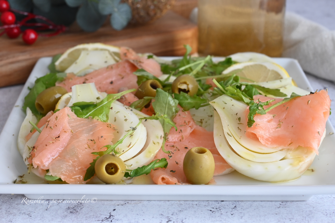 INSALATA LEGGERA di FINOCCHI e SALMONE