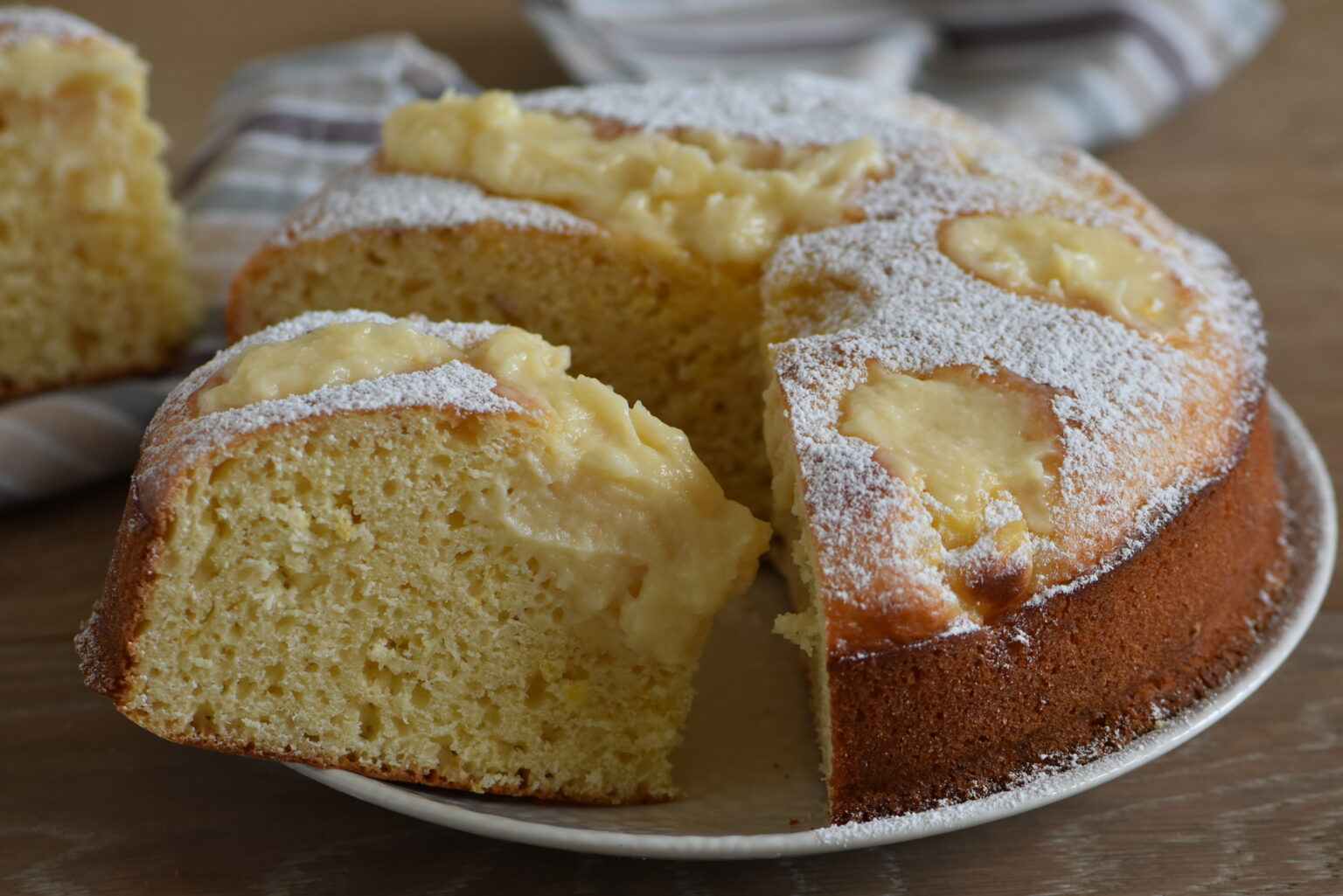 TORTA alla CREMA PASTICCERA