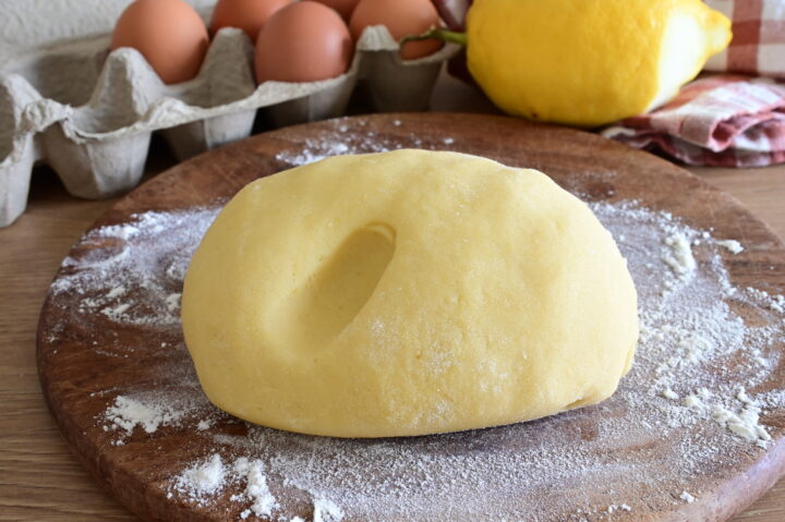 PASTA FROLLA LEGGERA PER CROSTATE E BISCOTTI