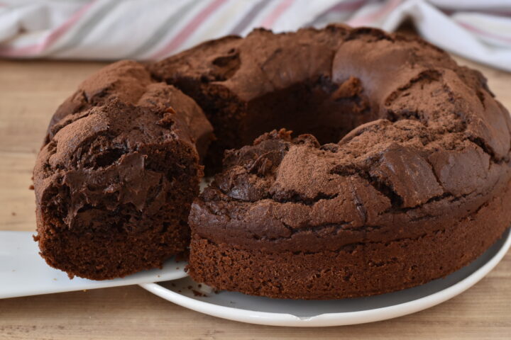 CIAMBELLONE al CIOCCOLATO e YOGURT FRULLATO