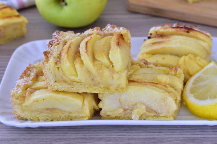 QUADROTTI di CROSTATA alle MELE
