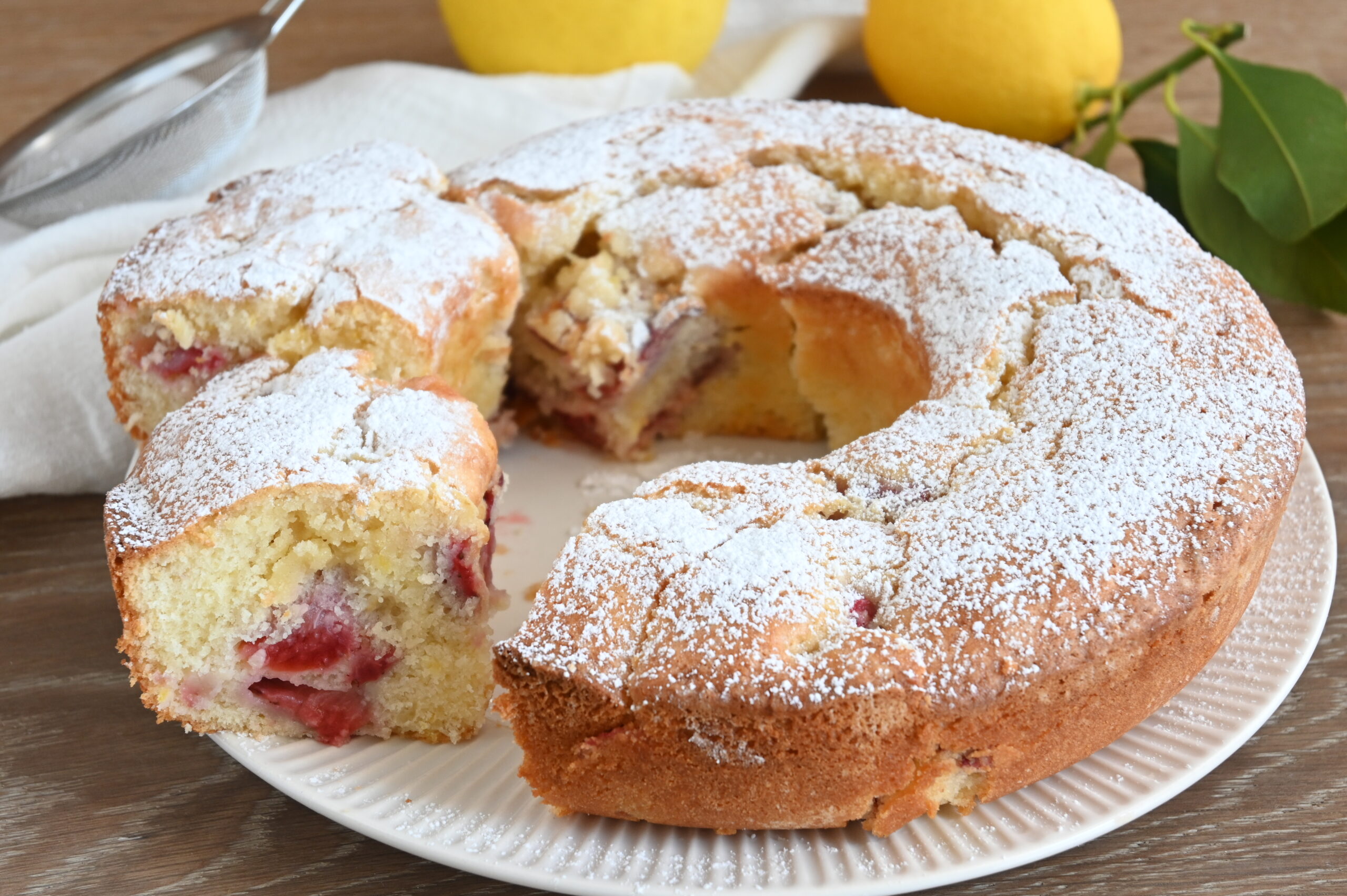 Ciambellone Fragole e Yogurt