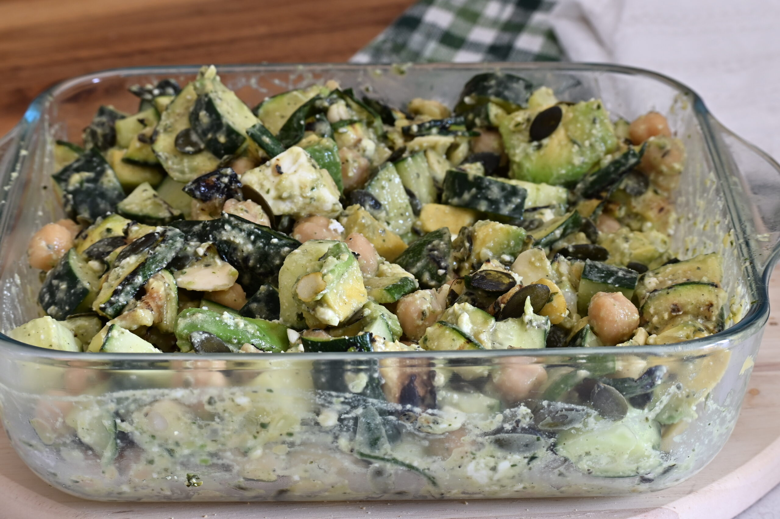 Insalata Ceci Zucchine e Avocado: Ricetta Fresca, Facile e Nutriente