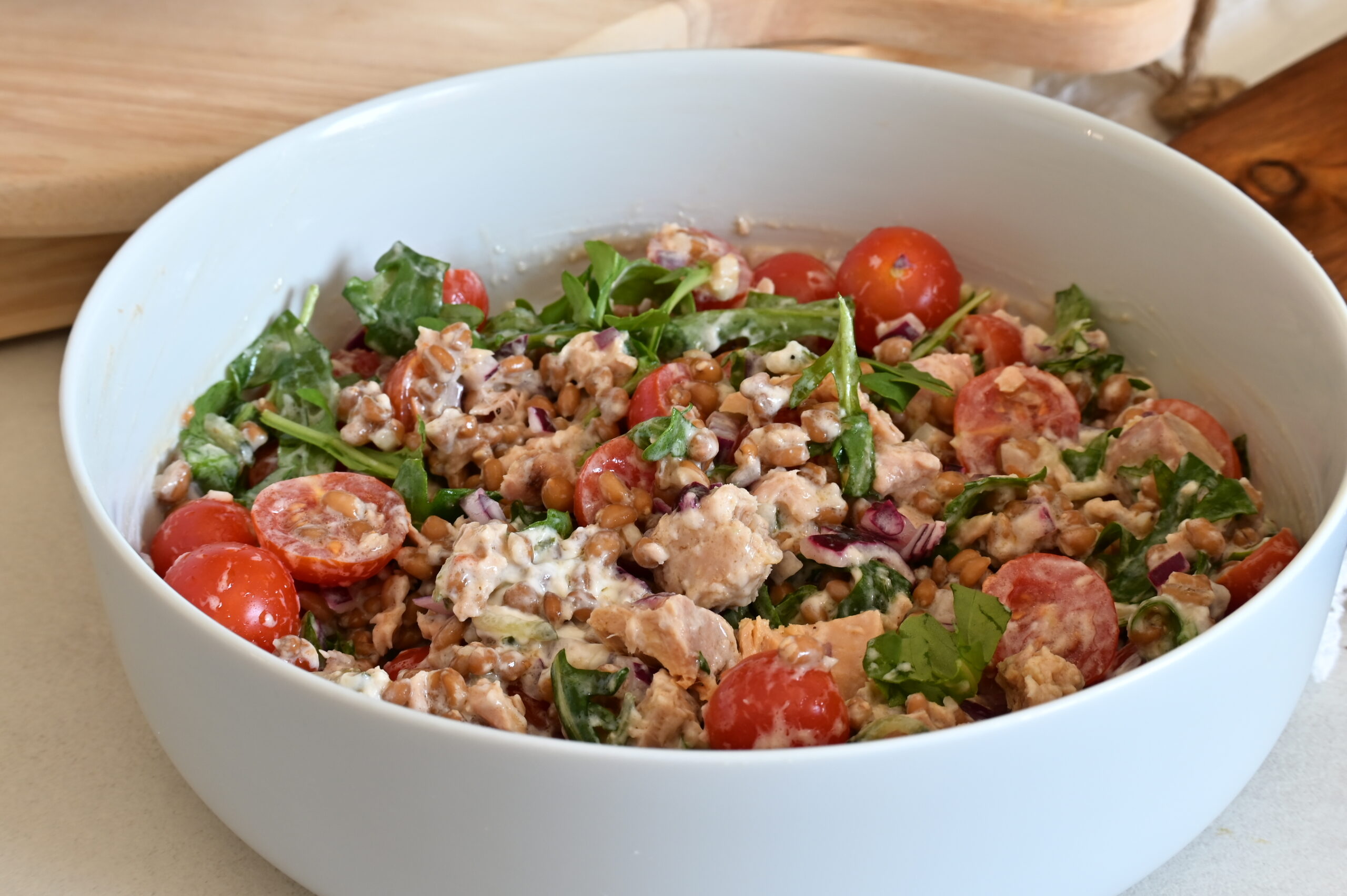 Insalata di Farro Tonno e Salsa allo Yogurt