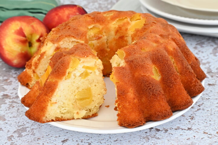 Ciambellone alle Pesche con Yogurt