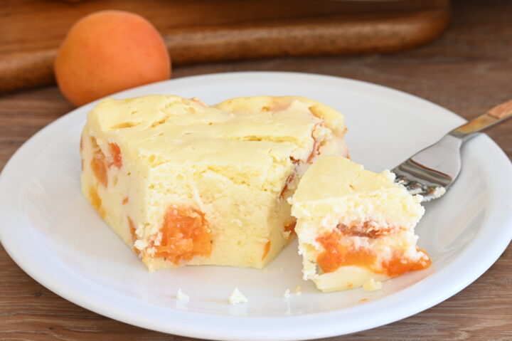Come preparare la Torta allo Yogurt e Albicocche