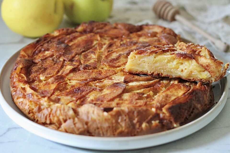 Torta di Petronilla alle mele, ingredienti semplici, risultato sicuro!