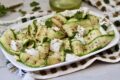 L'insalata di zucchine e feta marinata al lime e menta che amerai!