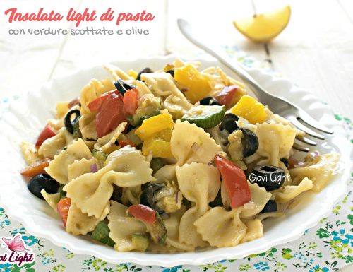 Insalata light di pasta con verdure scottate e olive