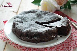 Torta al cioccolato con soli 2 ingredienti