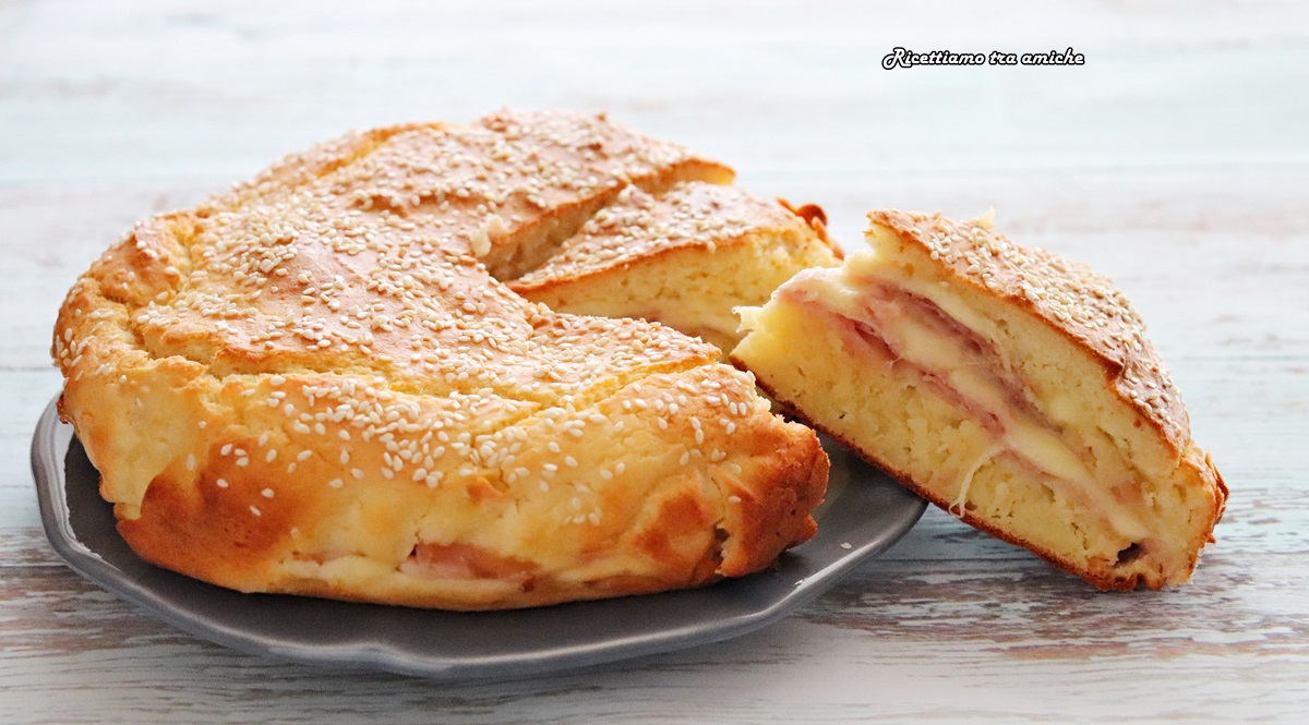 Torta soffice alla ricotta ripiena di prosciutto cotto e ...