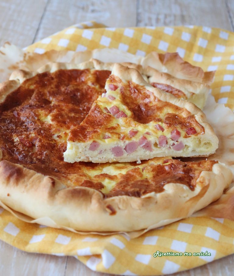 Quiche con prosciutto cotto e mozzarella semplice e veloce