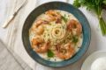 Spaghetti cremosi con gamberoni e crema di provola