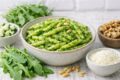 Pesto leggero e cremoso con rucola e zucchine