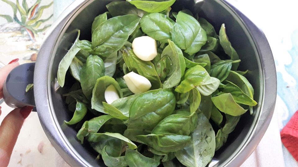 Il pesto alla genovese trucchi per non farlo annerire