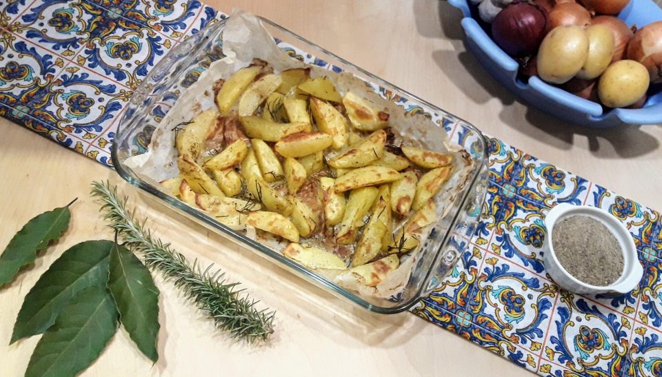 Patate con aromi casalinghi Mediterranei
