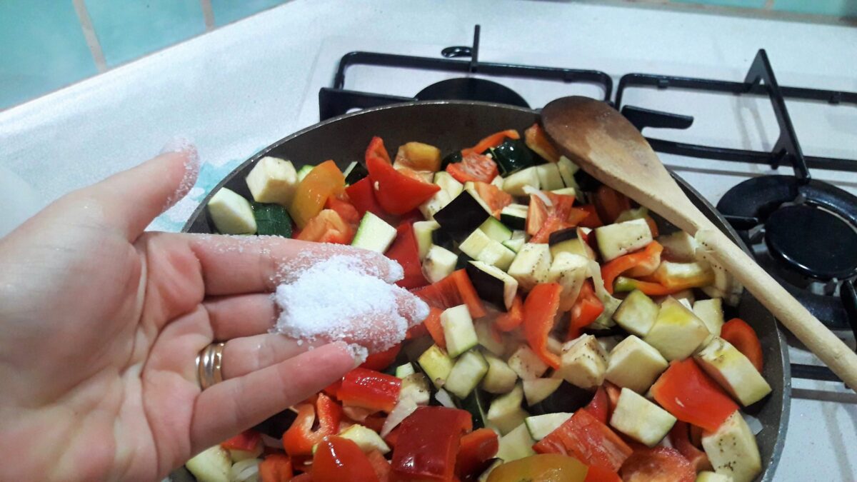 Peperonata in padella senza friggere nulla