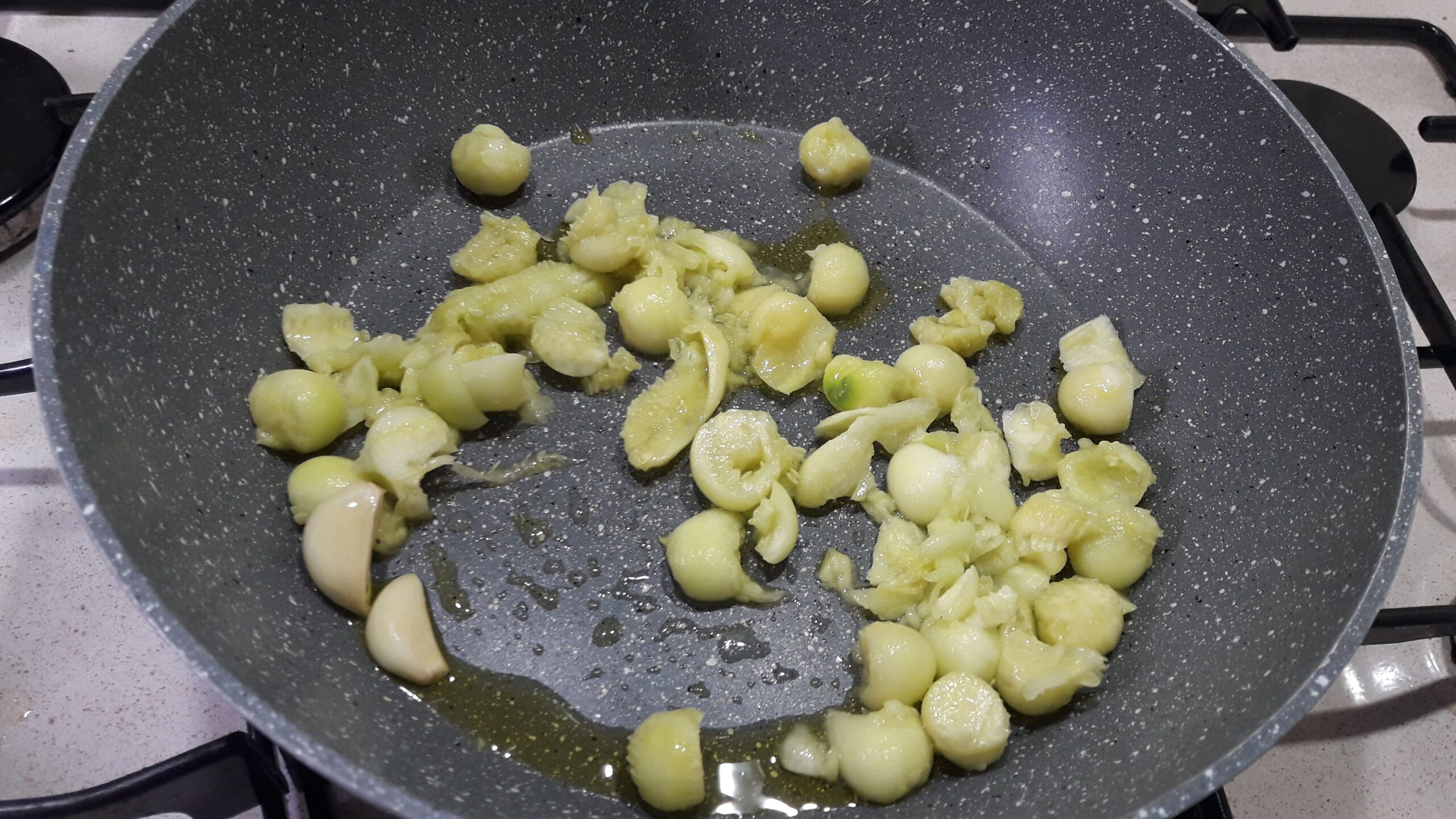 Le zucchine tonde ripiene e leggere