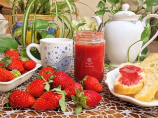 Composta di fragole senza zucchero