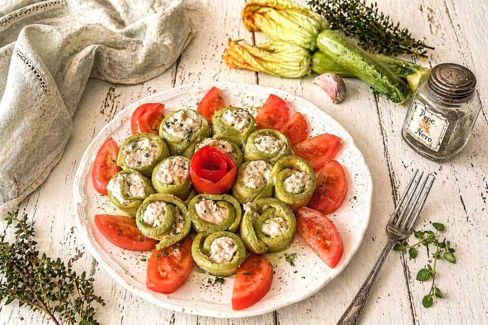 Involtini di zucchine con mousse al tonno
