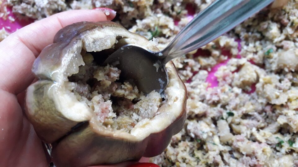 Melanzanine ripiene con carne macinata ricetta Eoliana