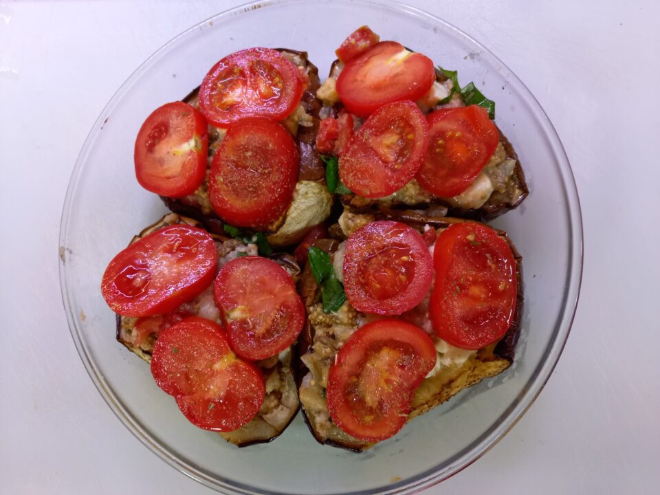 Melanzane ripiene alla caprese in forno o in friggitrice ad aria