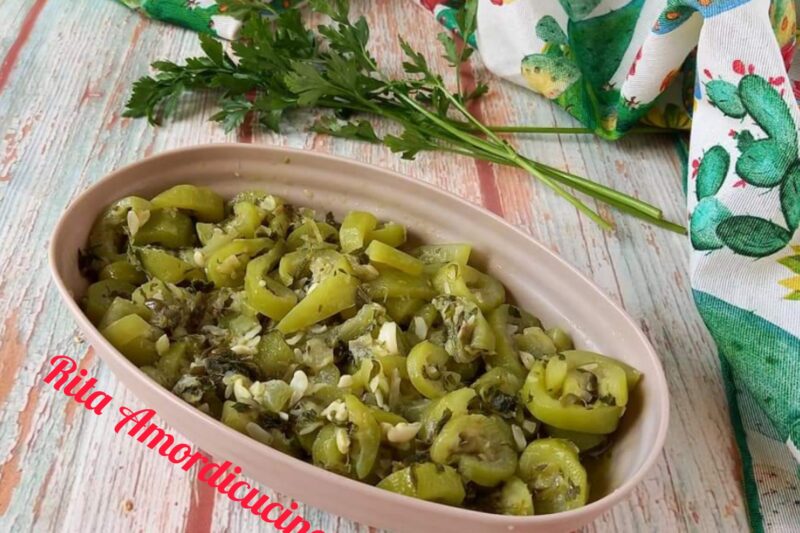 Zucchina lunga siciliana trifolata