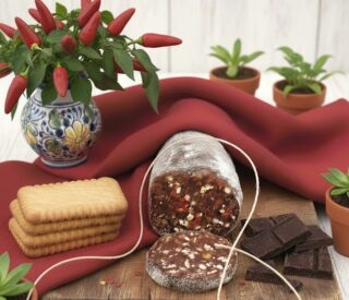 Salame di cioccolato dietetico al peperoncino