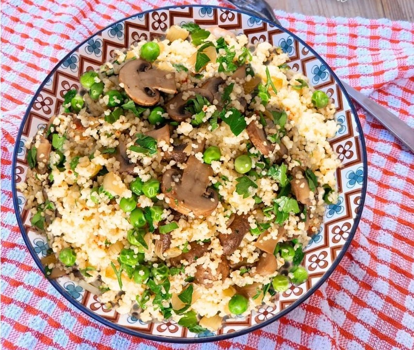 Couscous con piselli funghi e porri