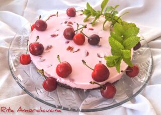 Cheesecake dietetica alle ciliege
