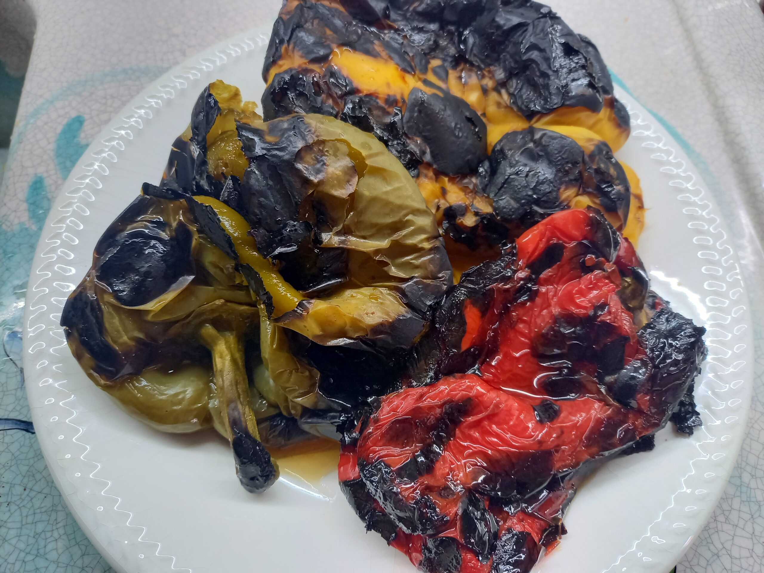 peperoni arrostiti con la pellicina