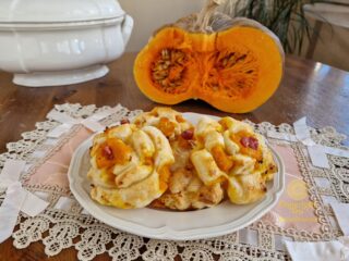 Antipasto di rose di zucca e pancetta