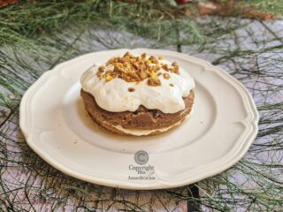 I pancake al cappuccino con mousse dietetica
