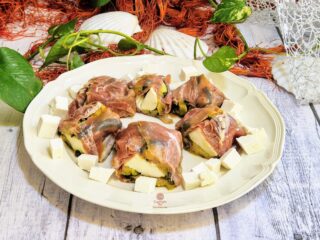 I saccottini di prosciutto crudo e mozzarella