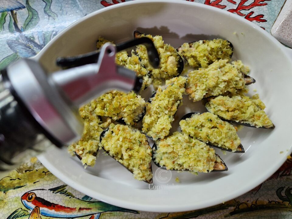 Le cozze gratinate alla messinese