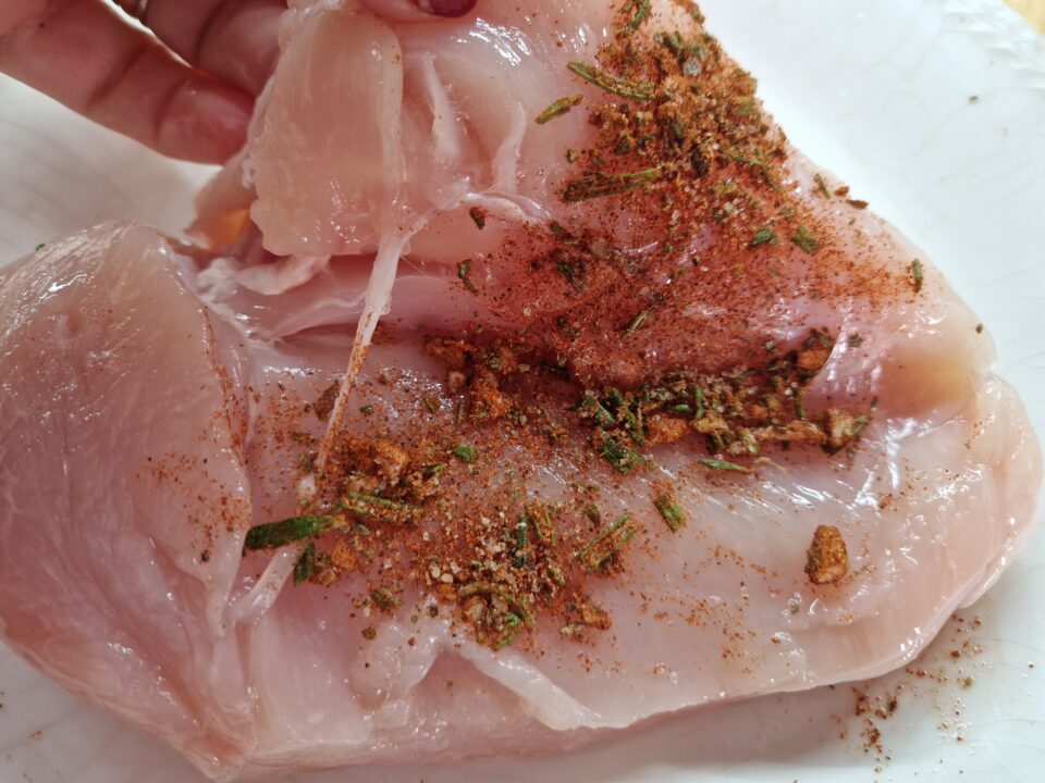 Il prosciutto di pollo arrosto