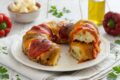 Ciambellone di peperoni ripieno con formaggio