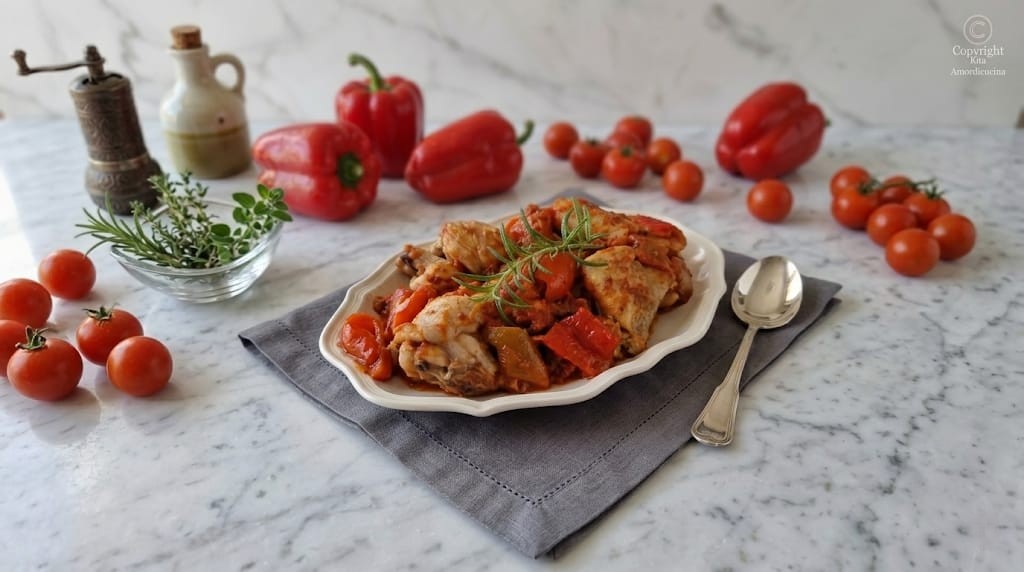 Il pollo con peperoni