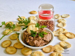 Humus di fagioli o Bigilla