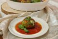 Le zucchine tonde ripiene di carne e al sugo