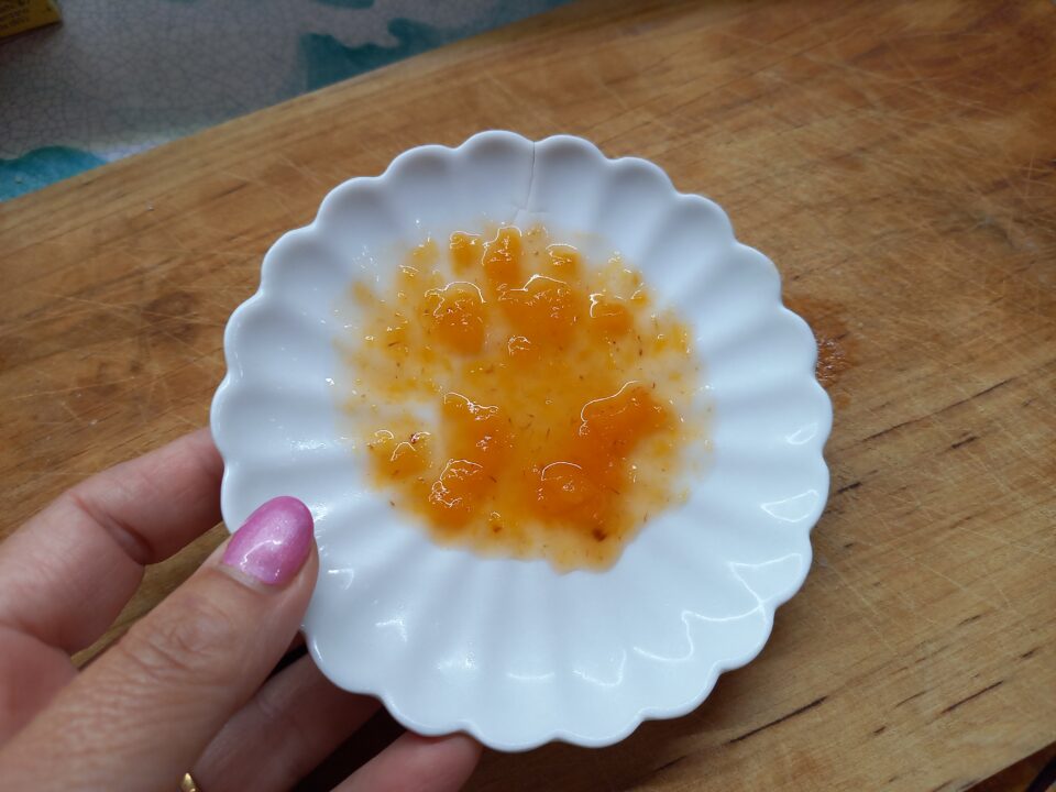 Per un effetto ancora più goloso, potete unire alla crema di yogurt 100 ml di panna.
·	Potete preparare tutti gli ingredienti e tenerli in frigo ben coperti anche per un giorno. Comporrete i bicchierini solo al momento di servire.

