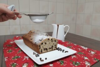 Il plumcake alla ricotta con gocce di cioccolato