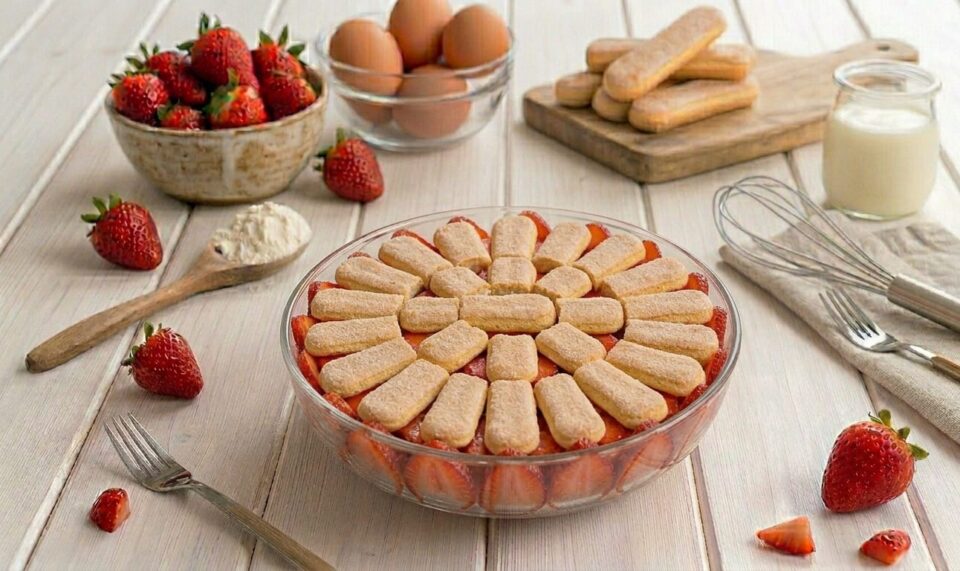 Zuccotto alle fragole e yogurt