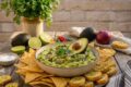 Come fare la salsa guacamole con la ricetta originale messicana