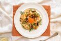 Couscous con gamberi e verdure in salsa agrodolce