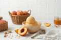 Gelato alla pesca senza gelatiera e con uova pastorizzate