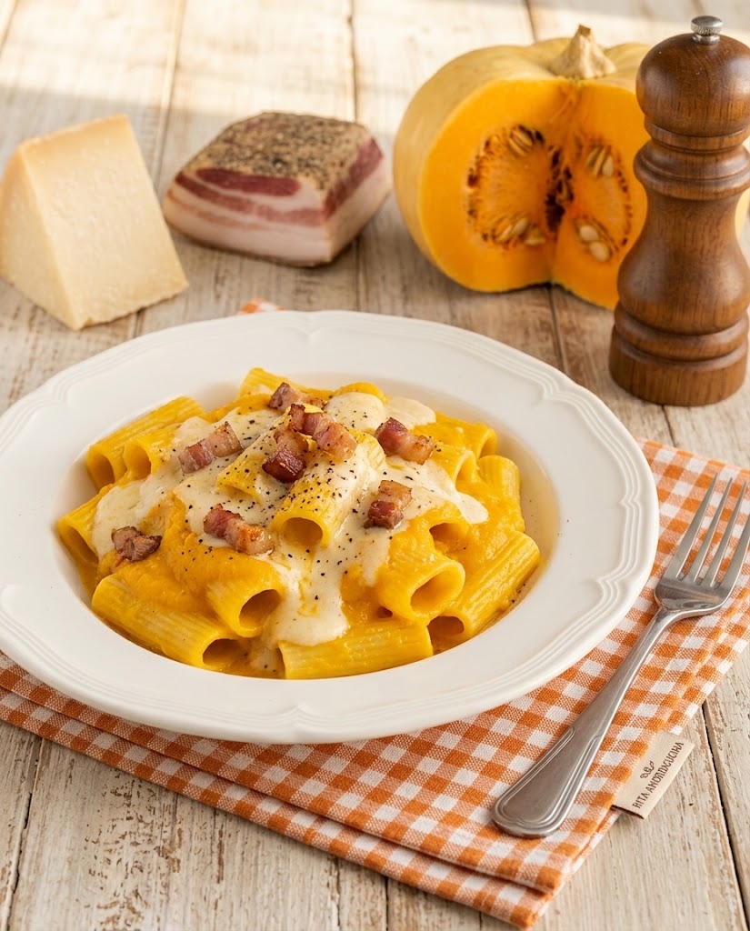Rigatoni alla crema di zucca guanciale e pecorino Romano