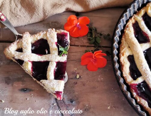 CROSTATA CON PASTA FROLLA AL VINO