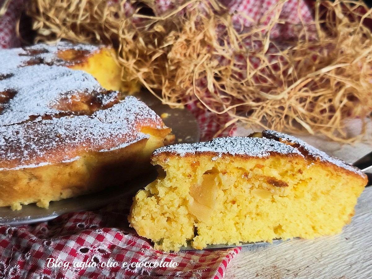 torta di mele senza bilancia tutto in ciotola con succo d'arancia